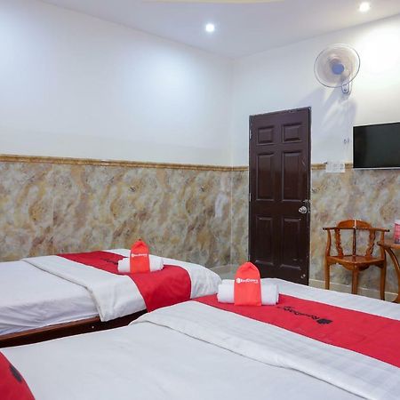 Reddoorz Plus Near Mien Tay Bus Station 2 Ho-Chi-Minh-Stadt Exterior foto