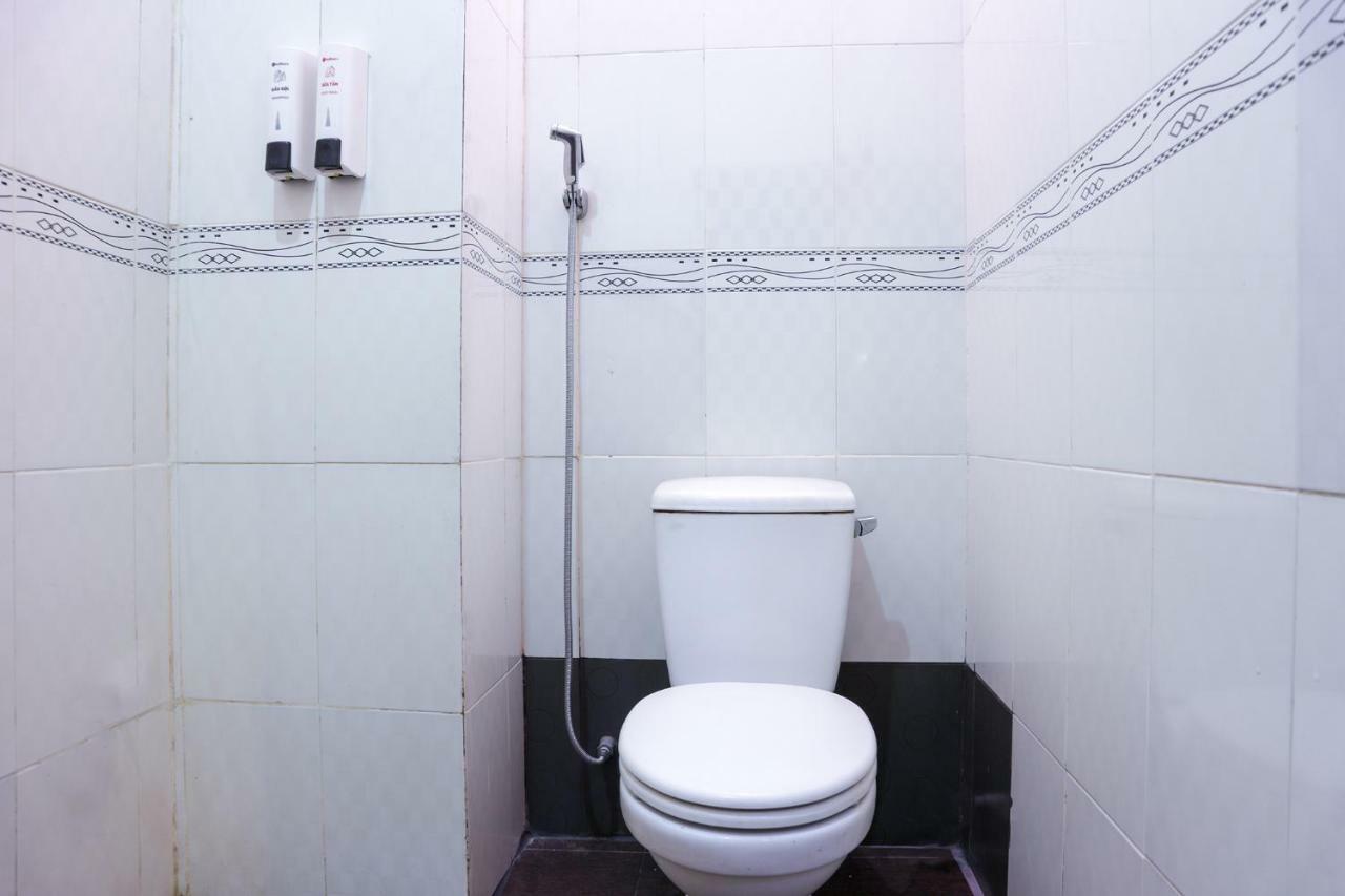 Reddoorz Plus Near Mien Tay Bus Station 2 Ho-Chi-Minh-Stadt Exterior foto